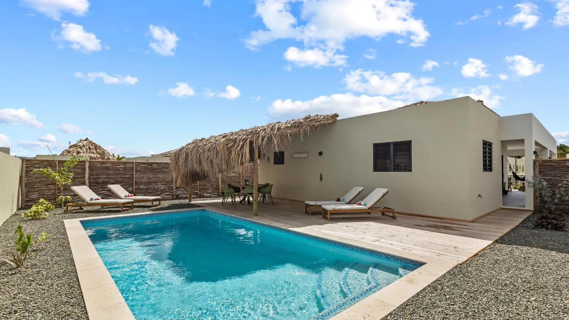 Villa Mambolicious Willemstad